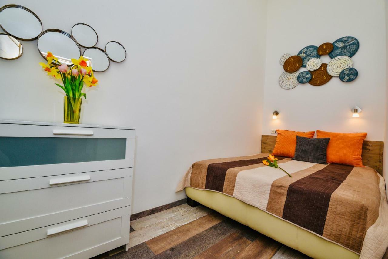 Heart Apartment With Free Private Parking 부다페스트 외부 사진