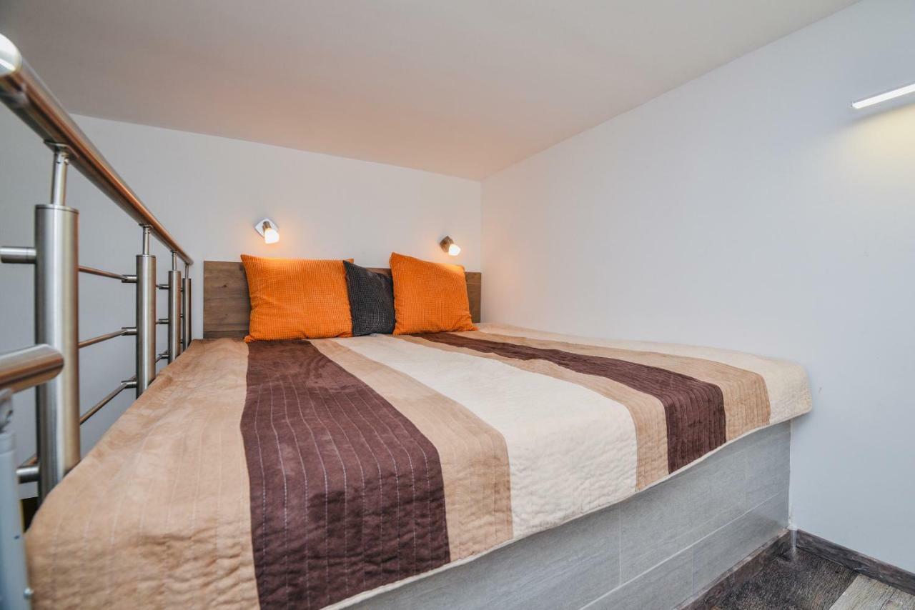 Heart Apartment With Free Private Parking 부다페스트 외부 사진