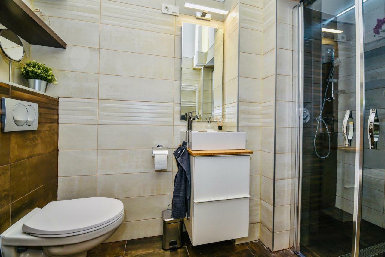 Heart Apartment With Free Private Parking 부다페스트 외부 사진